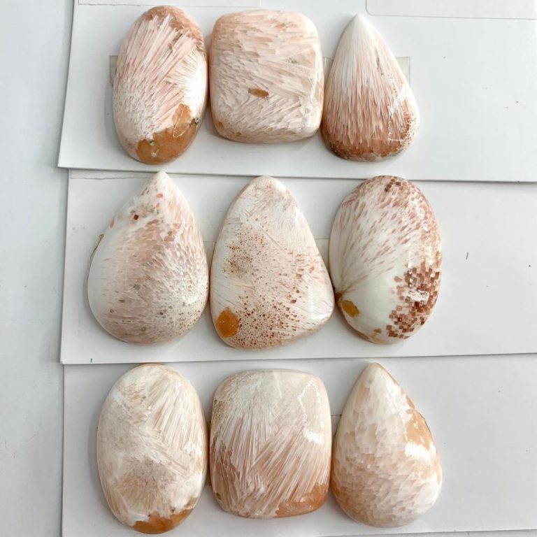 Peach Scolecite Mixed Shape Cabochons Approx 20 - 40mm 4 Piece Pack - Image 2