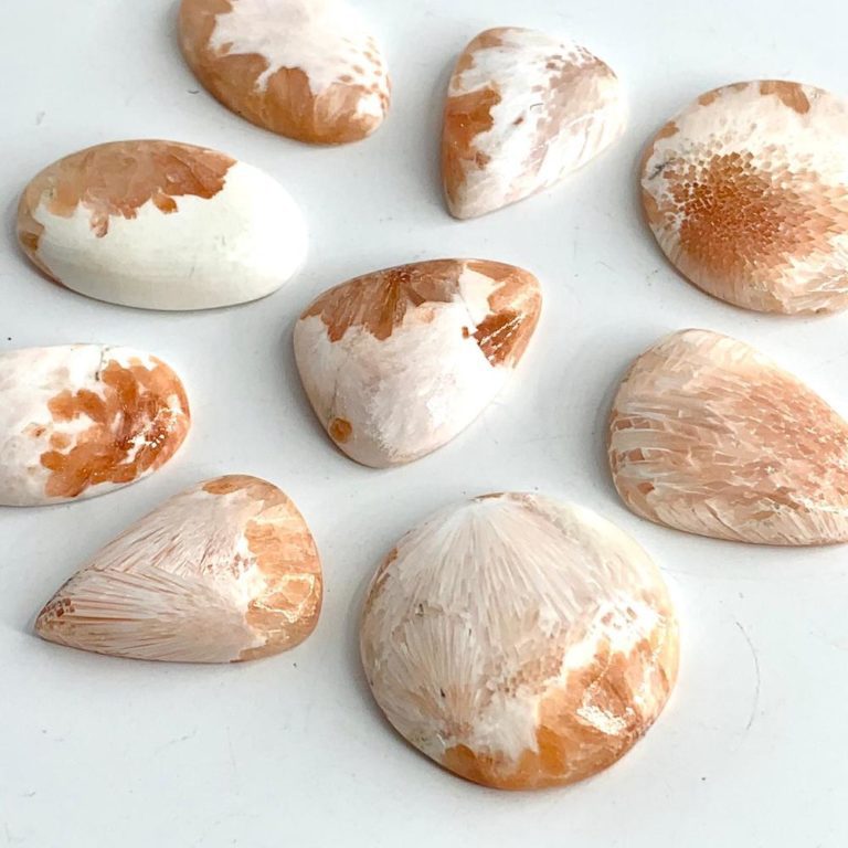 Peach Scolecite Mixed Shape Cabochons Approx 20 - 40mm 4 Piece Pack - Image 4