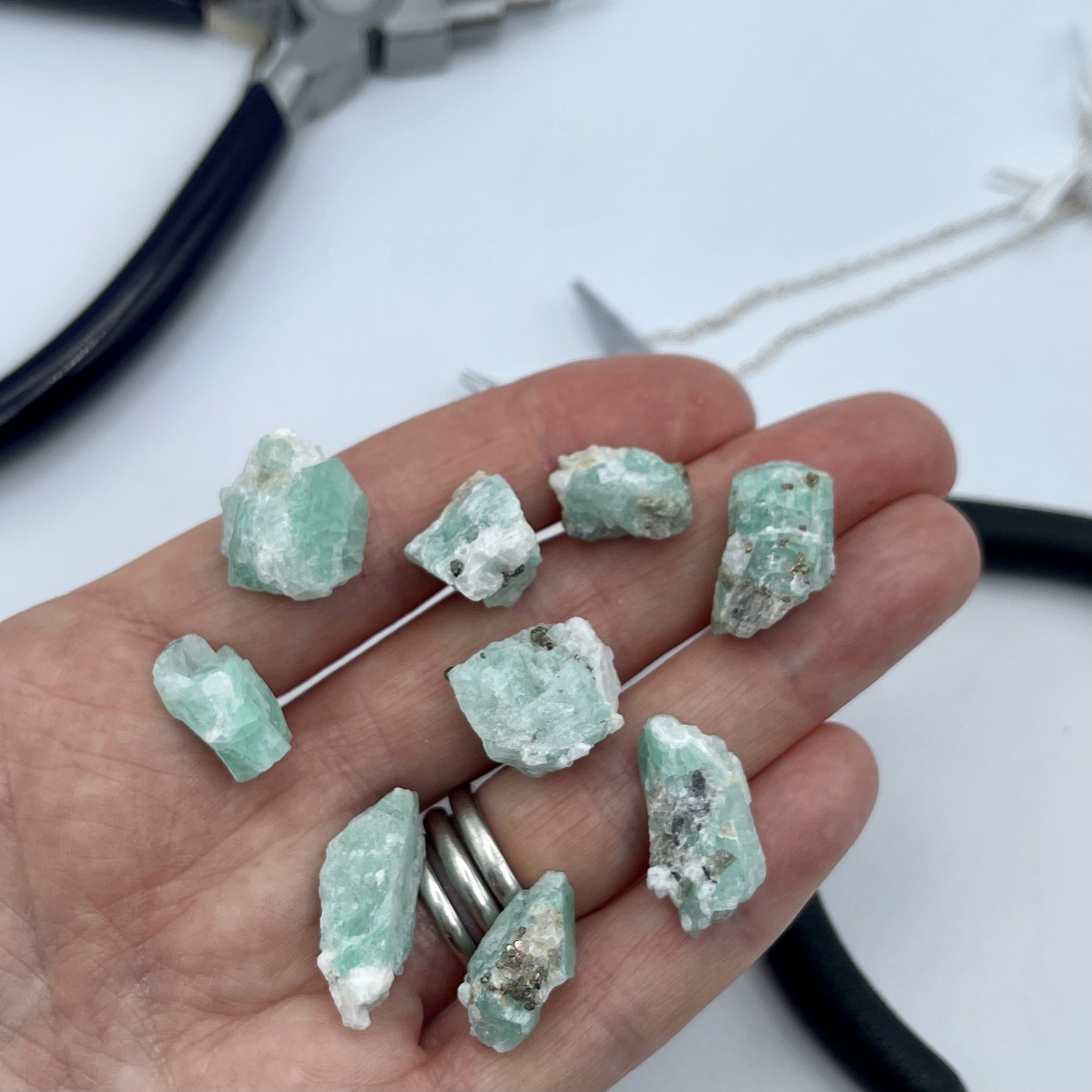 Emerald Rough Specimen Small 1 x 1.2-2cm Single Piece - Image 7