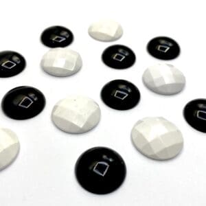 1 Black & 1 White Onyx Round Smooth & Checker Cut Cabochons Approx 20 - 23mm 2 Piece Pack