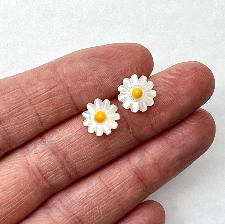 Shell Pearl Flower Approx 10mm 2pcs
