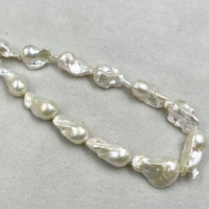 Fresh Water Cultured Light Cream Baroque Pearl Approx 14 - 15mm 1pc