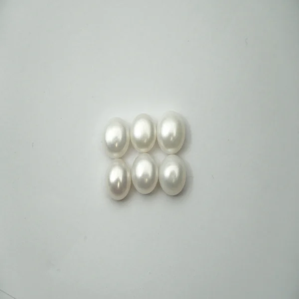 Freshwater Cultured Cream Button Pearl Approx 9 - 9.5mm Half Drilled 3 Pairs