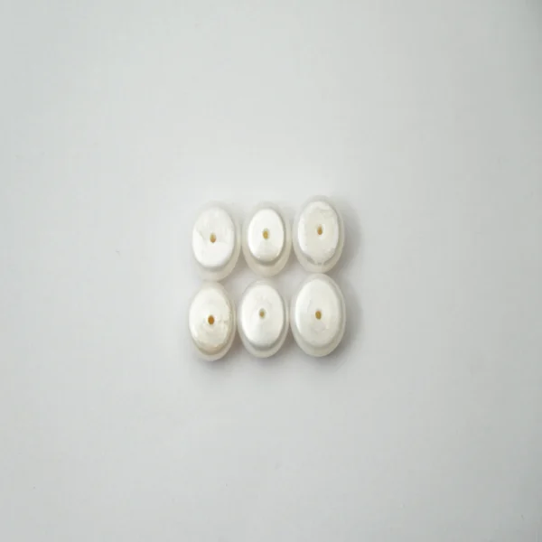Freshwater Cultured Cream Button Pearl Approx 9 - 9.5mm Half Drilled 3 Pairs - Image 2