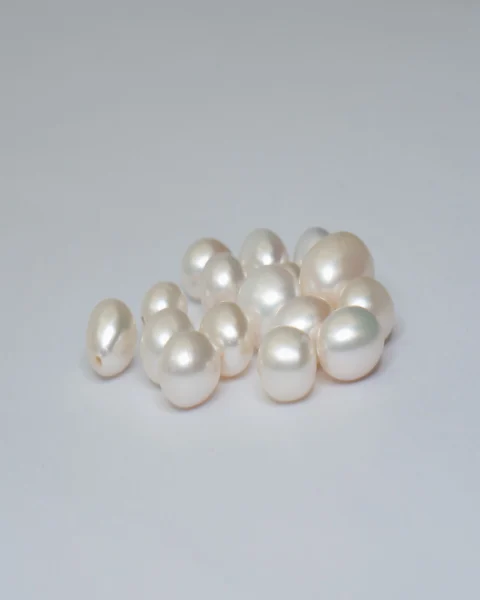 Freshwater Cultured Cream Mixed Size & Shape Approx 6-10mm Half Drilled Pearls 10g Pack (Approx 20 pcs)