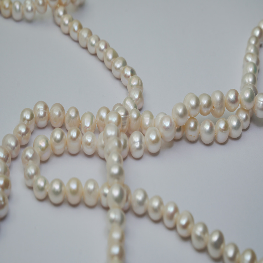 Freshwater Cultured Cream Mixed Oval Approx 8mm 38cm String - Image 2