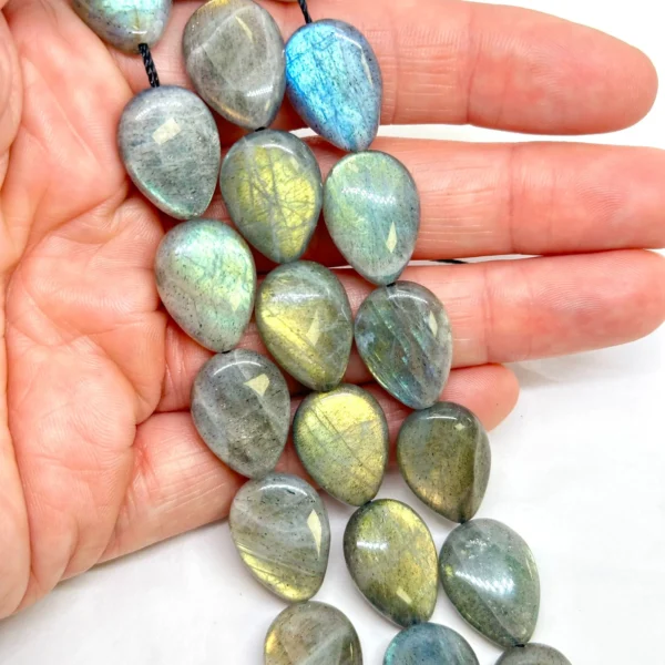 Labradorite Smooth Pear Shaped Beads Approx 18 x 13mm 11pcs per Strand - Image 2