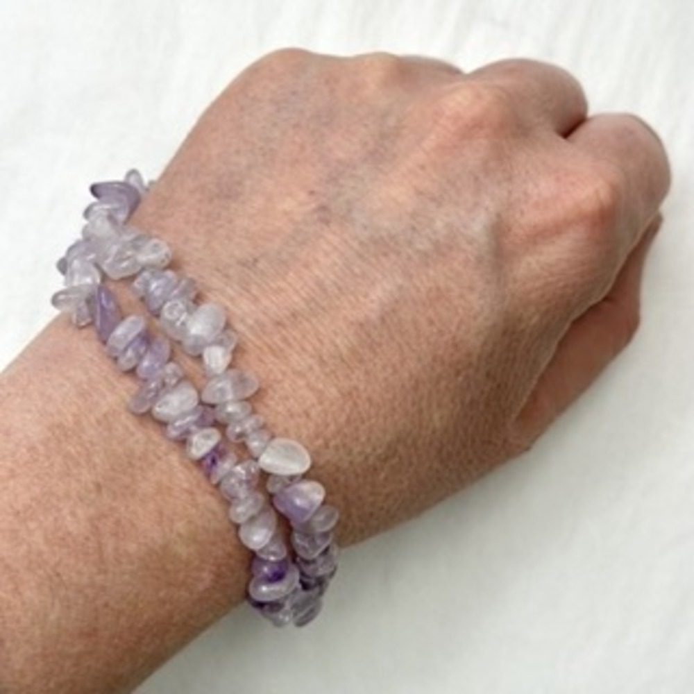 Lavender Amethyst Chips Approx 5 - 8mm Approx 78cm Strand - Image 4