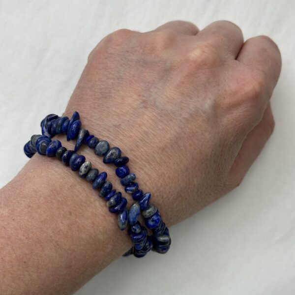 Lapis Lazuli Chips Approx 5 x 8mm Approx 78cm Strand - Image 4