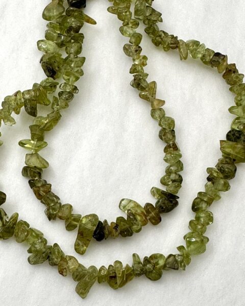 Peridot Chips Approx 5 x 8mm Approx 78cm Strand