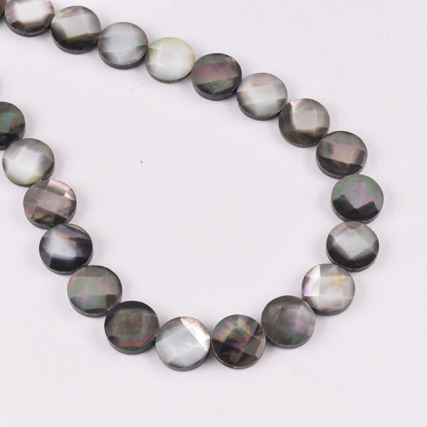 Abalone Shell Silver (constructed) Coin 14x14mm 38 cm Strand
