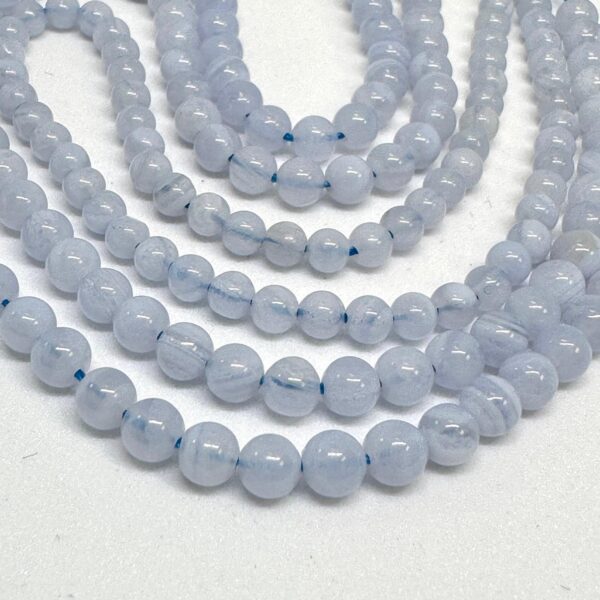 Blue Lace Agate Smooth Round Approx 4mm Beads Approx 39cm Strand - Image 3