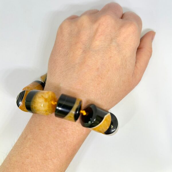 Dyed Agate Orange Barrel Shape Approx 18mm Beads Approx 21cm Strand - Image 3