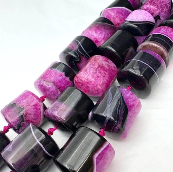 Dyed Agate Fuschia Barrel Shape Approx 18mm Beads Approx 21cm Strand - Image 2