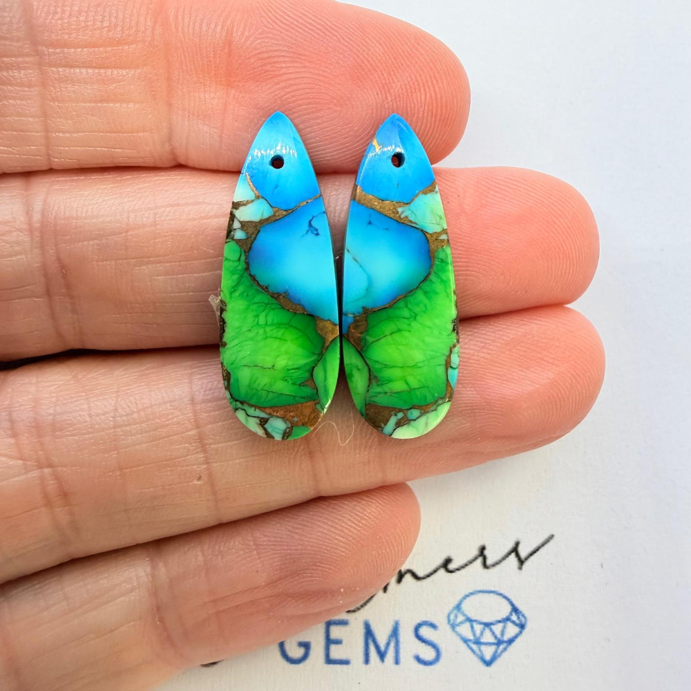 Mohave Green (dyed & reconstructed) Mixed Shape Cabochons Approx 15 -25mm Drilled Pair - Image 5