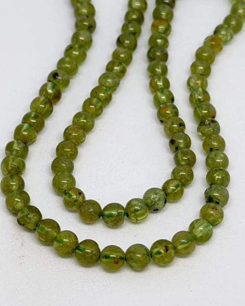 Peridot Smooth Round Beads Approx 4mm 38cm Strand